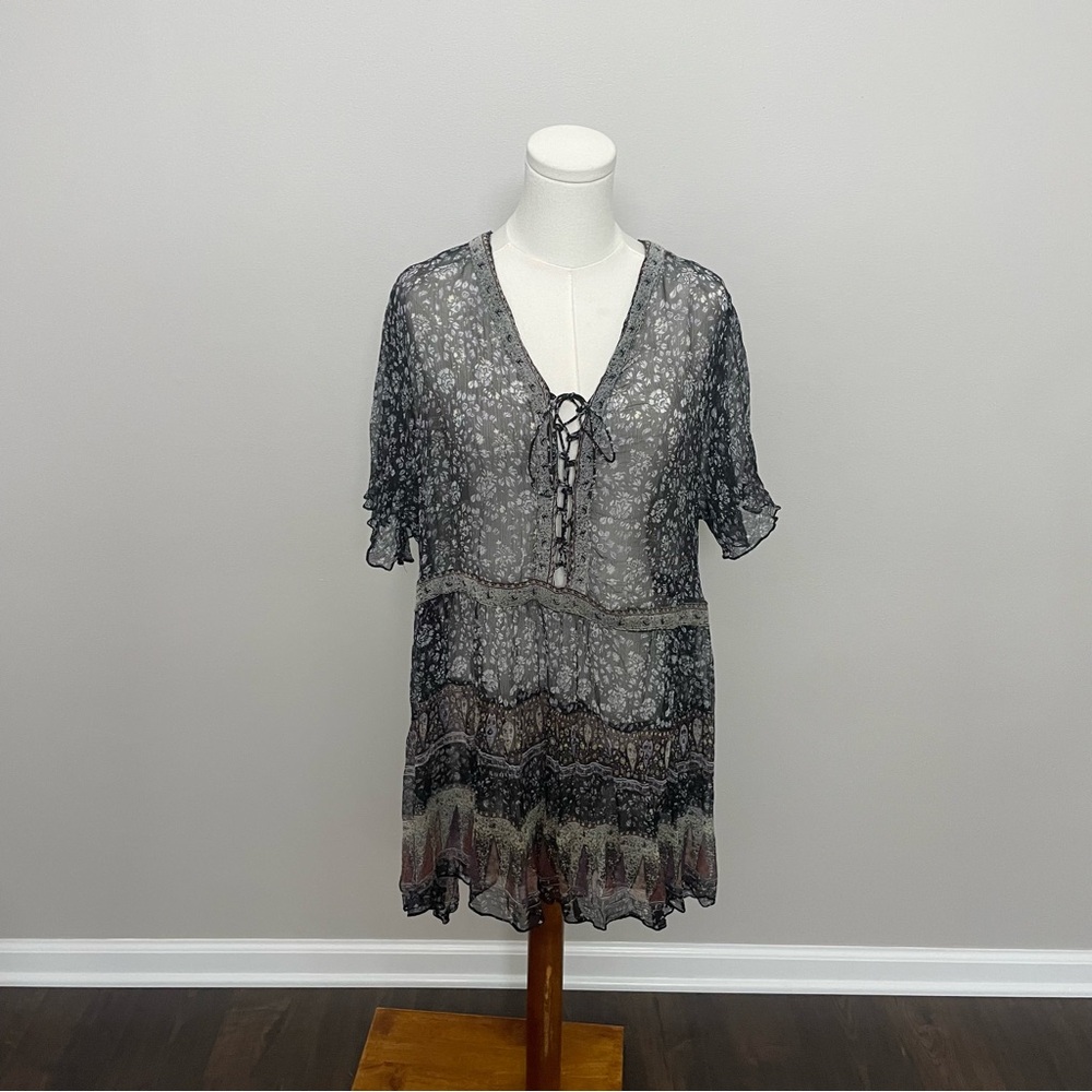 Torrid Top Tunic Gauze Sheer Lace Up Floral Boho Bohemian Festival Black Grey
